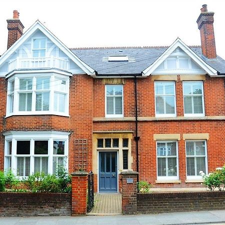 The Retro Bed & Breakfast Bed & Breakfast Canterbury Exterior photo